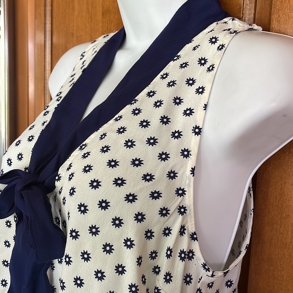 MAEVE by ANTHROPOLOGIE Sleeveless Bow Blouse Excellent Condition - Picture 12 of 14